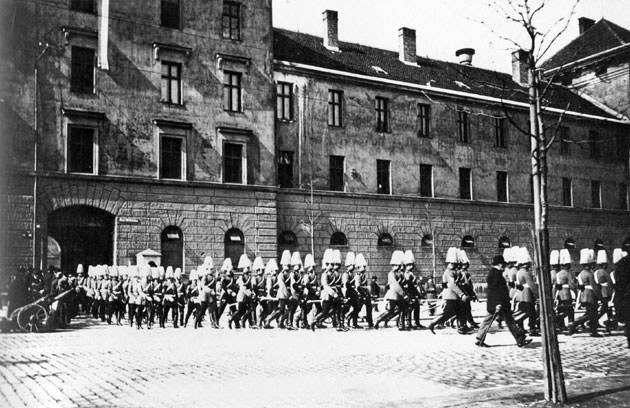 Neue Isarkaserne
