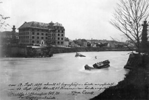 Prinzregentenbrücke durch das Hochwasser zerstör