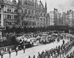 Fronleichnamprozession am Marienplatz
