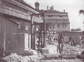 Mühlrad an der 

Dreimühlenstraße