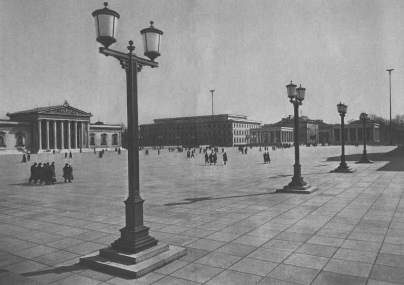 Königsplatz um 1937