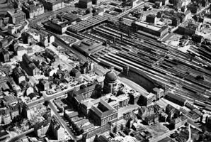 Verkehrsministerium und Hauptbahnhof