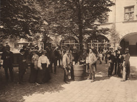 Hofbräuhausgarten um 1910