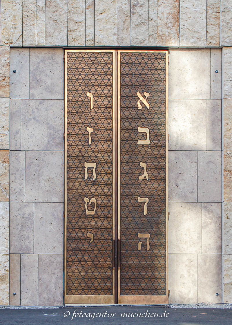 Zehn Gebote – Denkmal/Kunstwerk in München