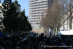 Agfa Hochhaus vor der Sprengung