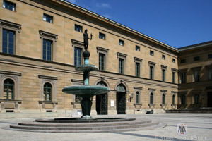 Kronprin-Ruppert-Brunnen