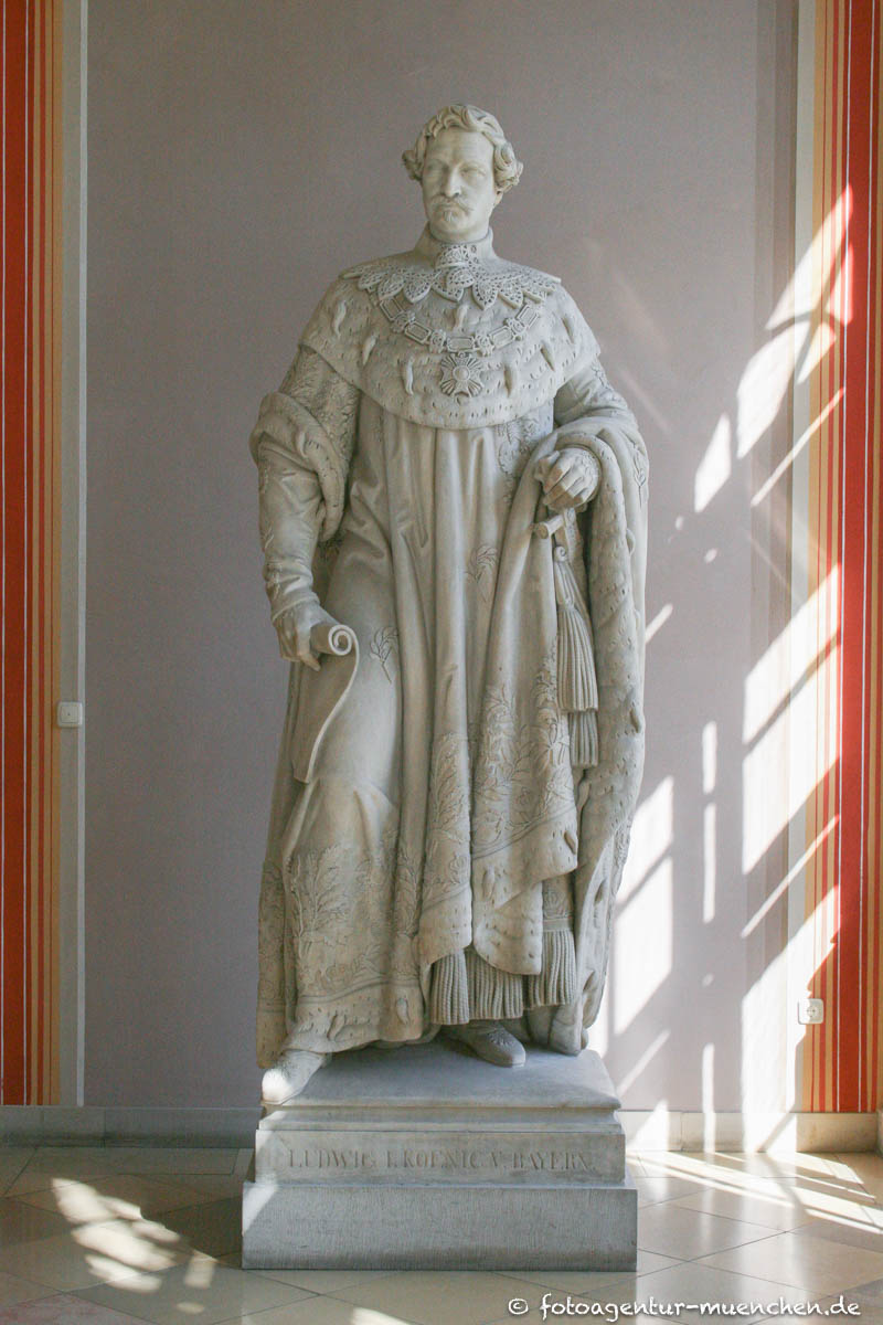 Standfigur - König Ludwig I. – Denkmal/Kunstwerk in München