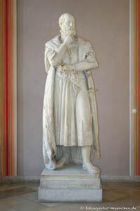 Standfigur - Herzog Albrecht V.