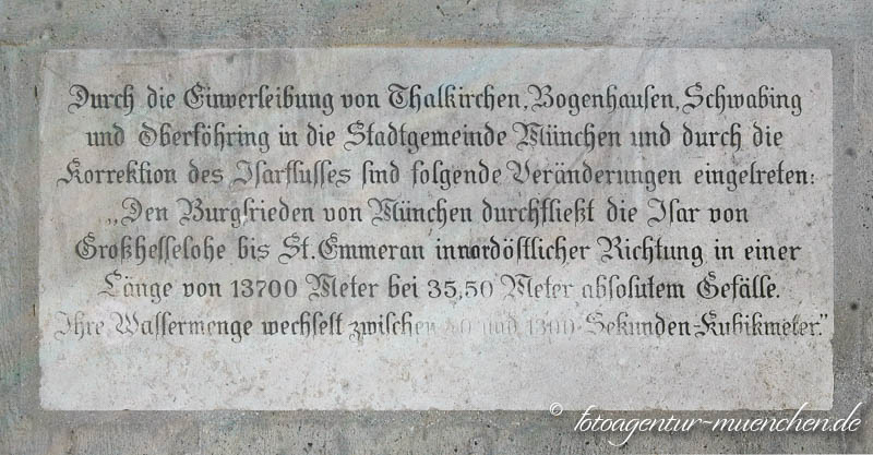 Isar im Stadtgebiet – Denkmal/Kunstwerk in München