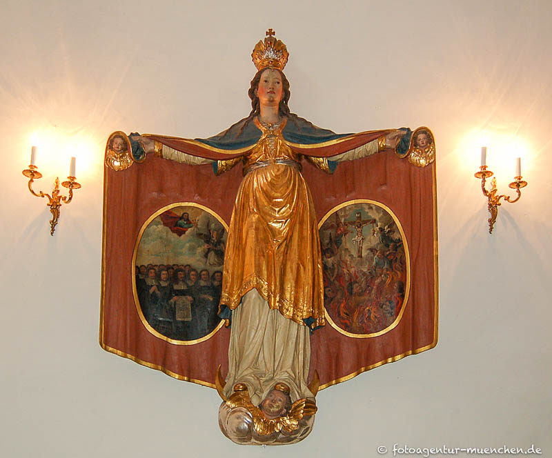 Schutzmanteladonna in der Bürgersaalkirche