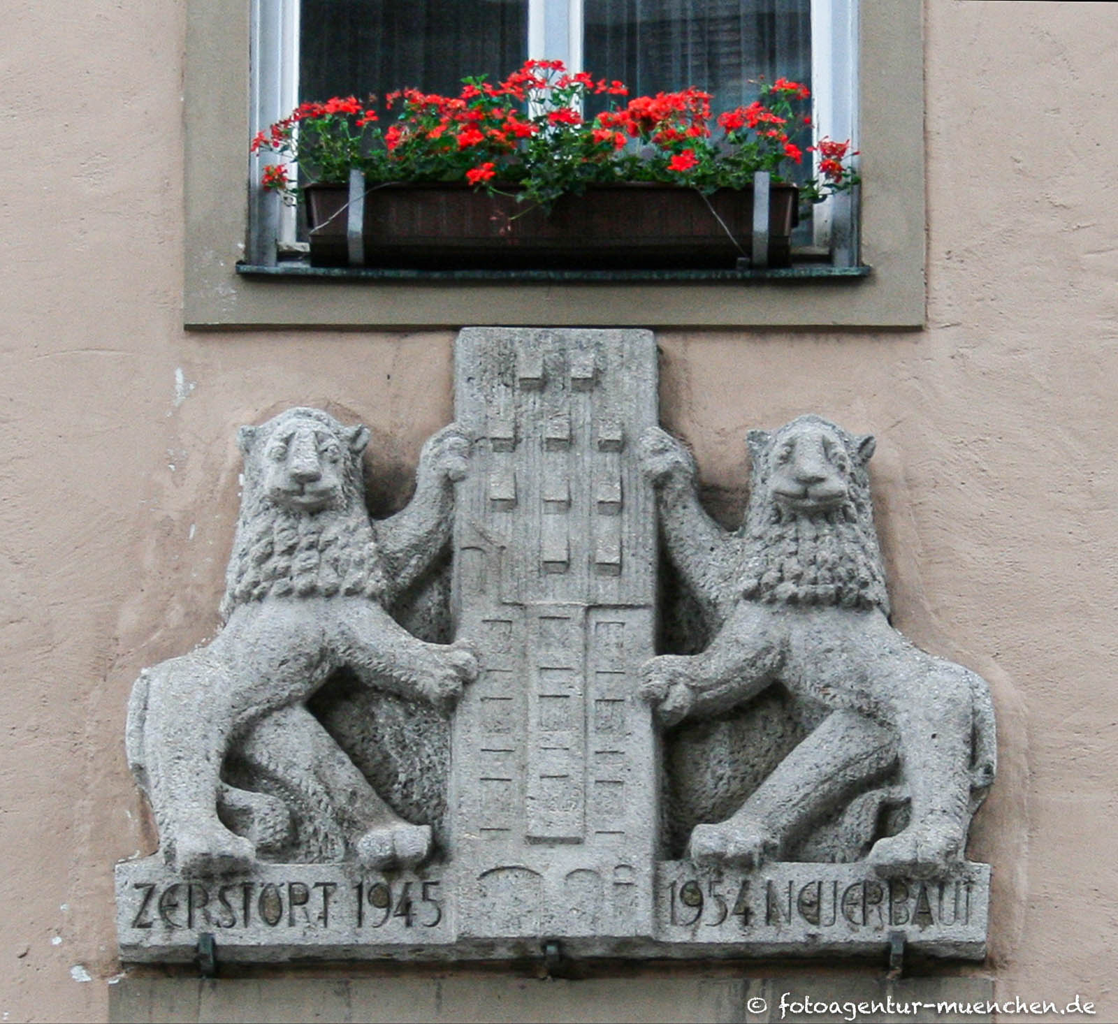 Denkmal für Wiederaufbau Donisl