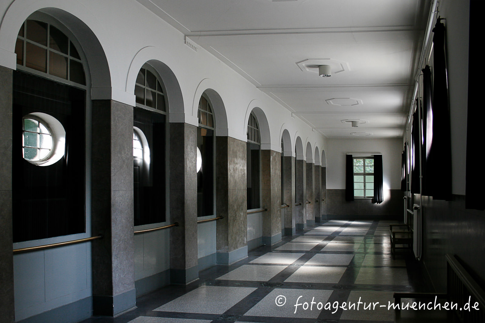 Waldfriedhof - Leichenhalle