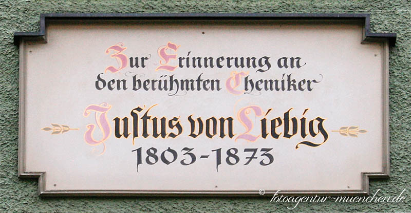 Gedenktafel - Justus von Liebig – Denkmal/Kunstwerk in München