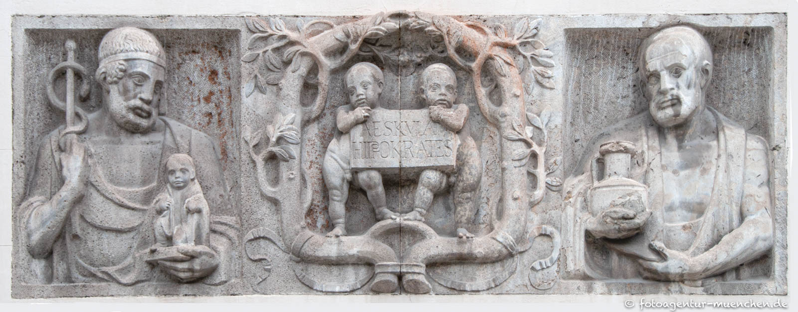 Poliklinik - Relief