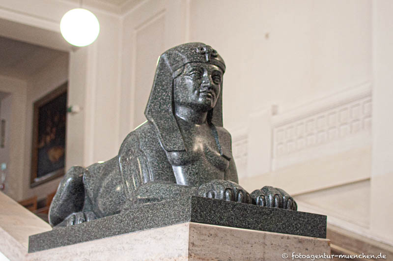 Sphinx - Neue Anatomie – Denkmal/Kunstwerk in München