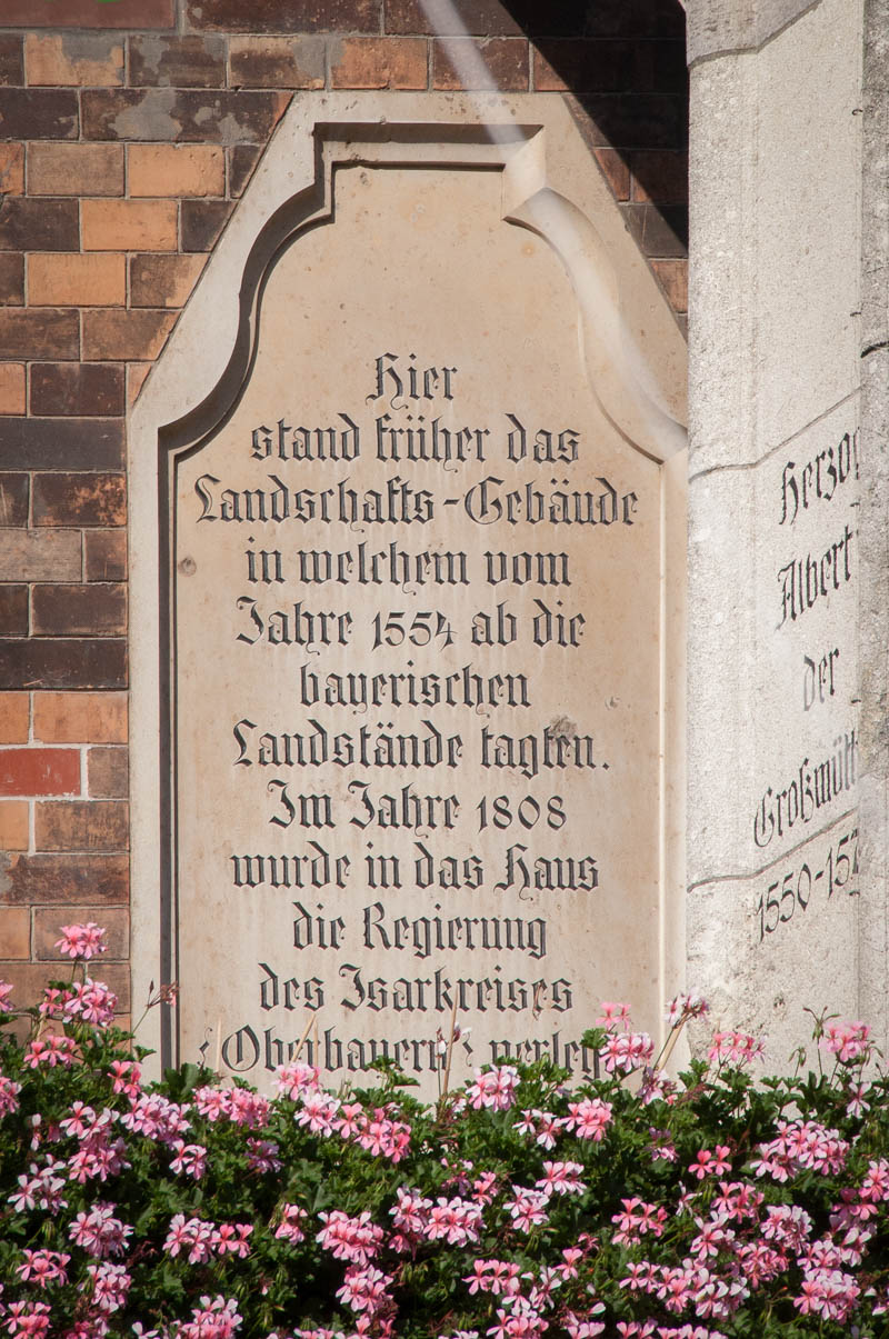 Gedenktafel - Landschaftsgebäude
