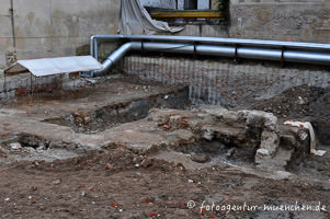 Gerhard Willhalm – Stadtmauer mit Turm