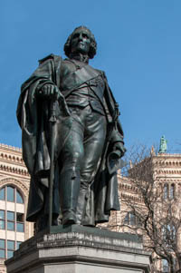 Gerhard Willhalm – Bronzestandbild von Benjamin Thompson