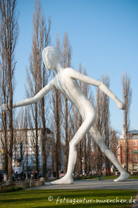 »Walking Man«