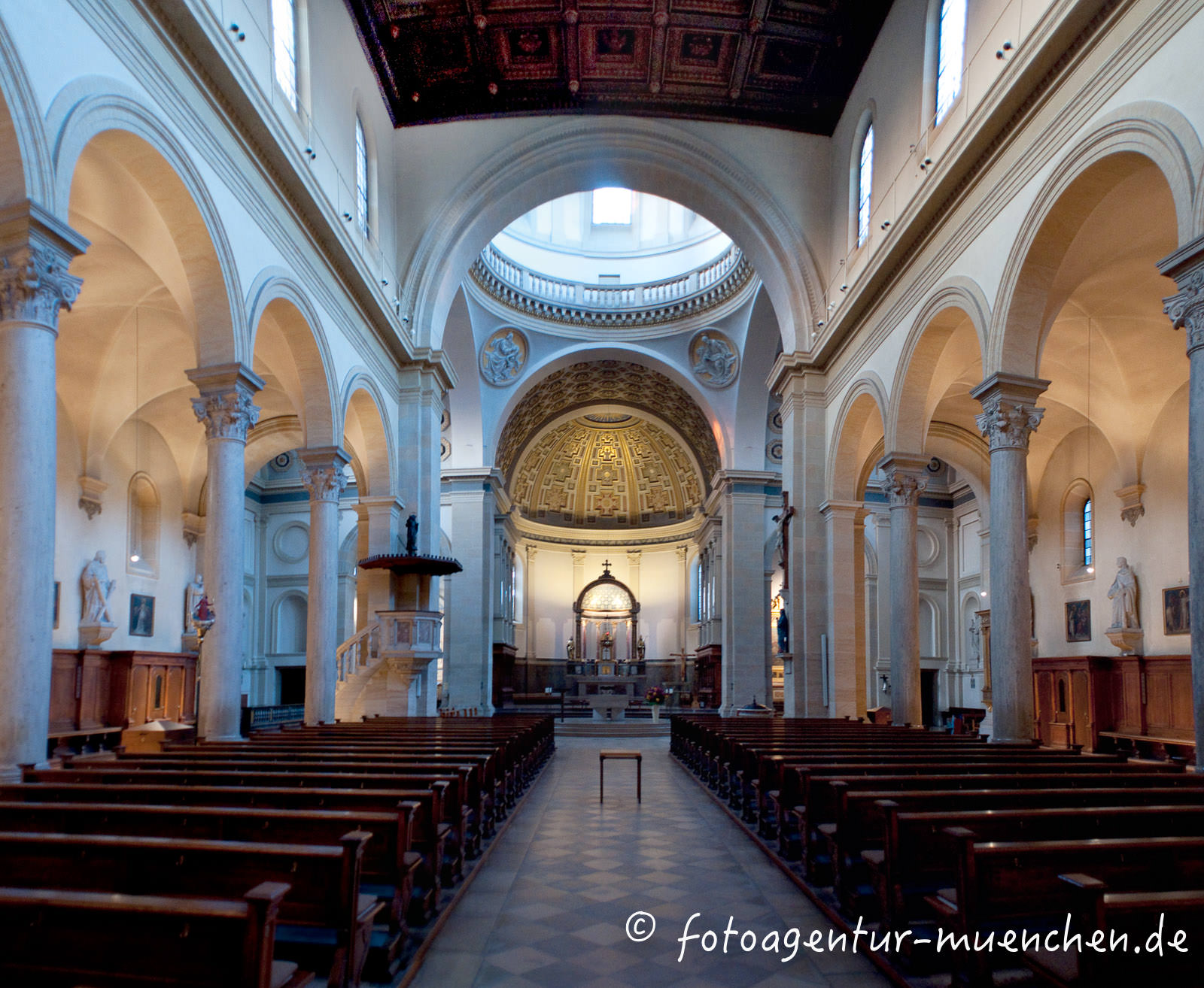 St. Ursula - Innenraum