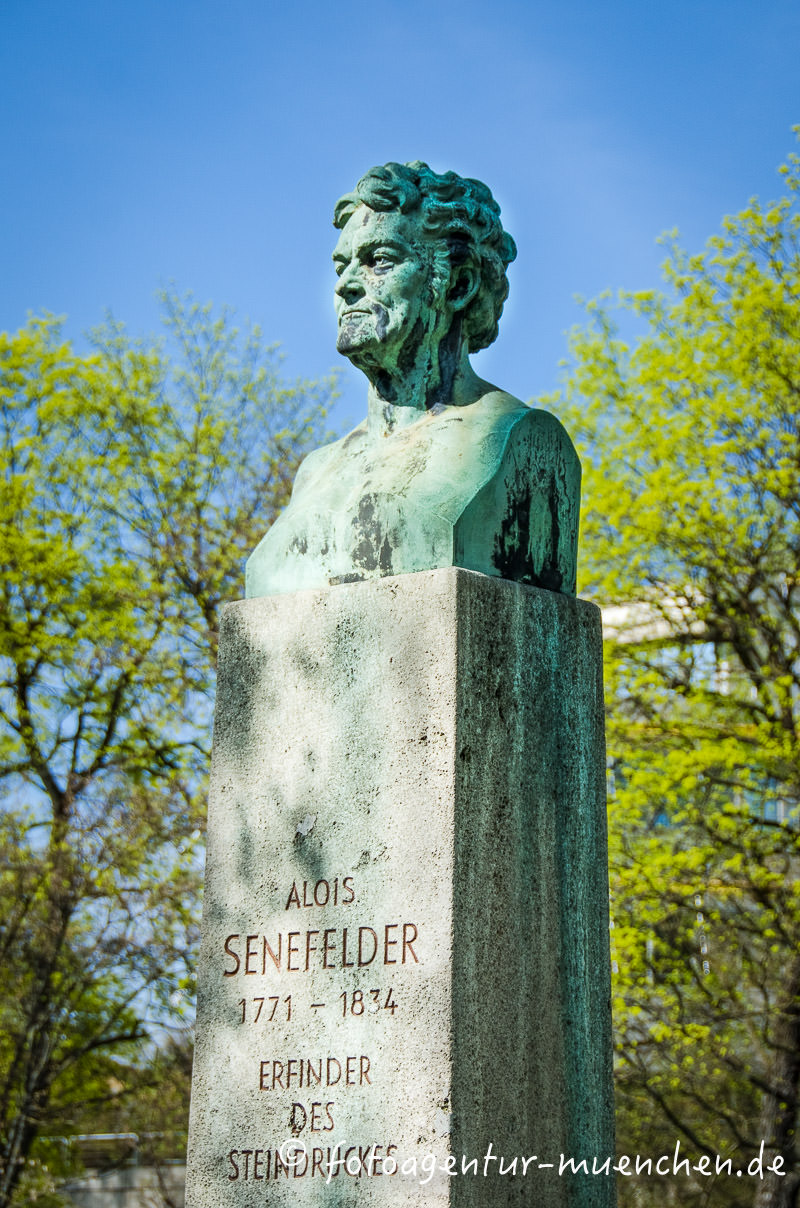 Alois Senefelder - Zumbusch Julius – Denkmal/Kunstwerk in München