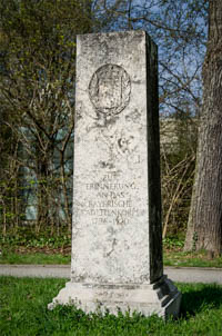 Kriegerdenkmal: Gedenkstein Kadettenkorps
