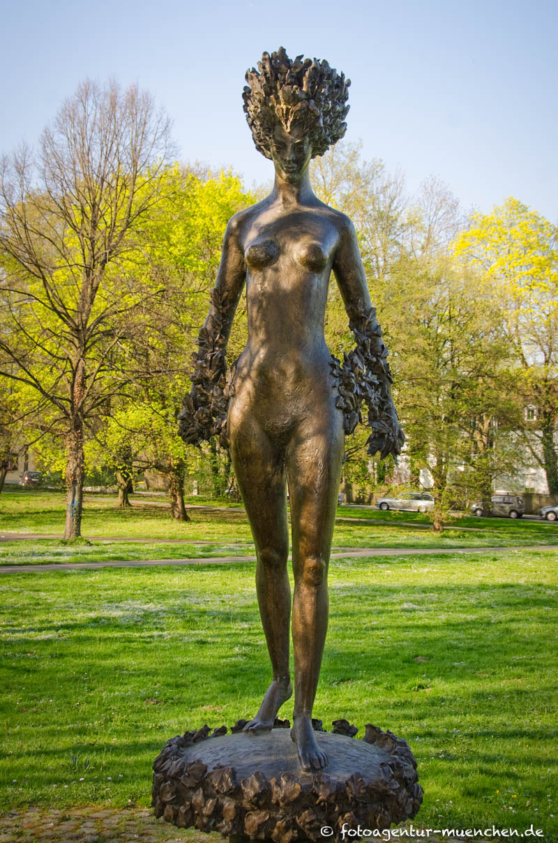 Daphne-Brunnen - Neubauer-Woerner Marlene – Denkmal/Kunstwerk in München