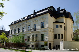 Gebäude - Königinstraße 35