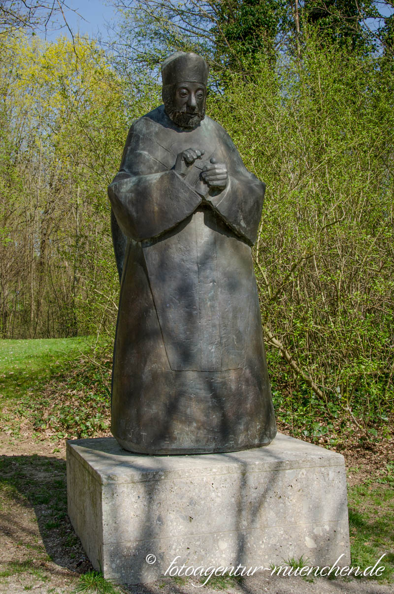 St. Emmeram - Nida-Rümelin Rolf – Denkmal/Kunstwerk in München