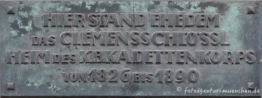 Kriegerdenkmal: Gedenktafel - Clemensschlössl - Hüls Arthur von