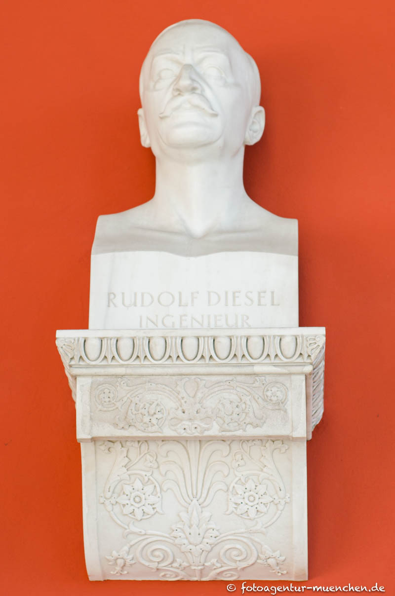 Rudolf Diesel – Denkmal/Kunstwerk in München