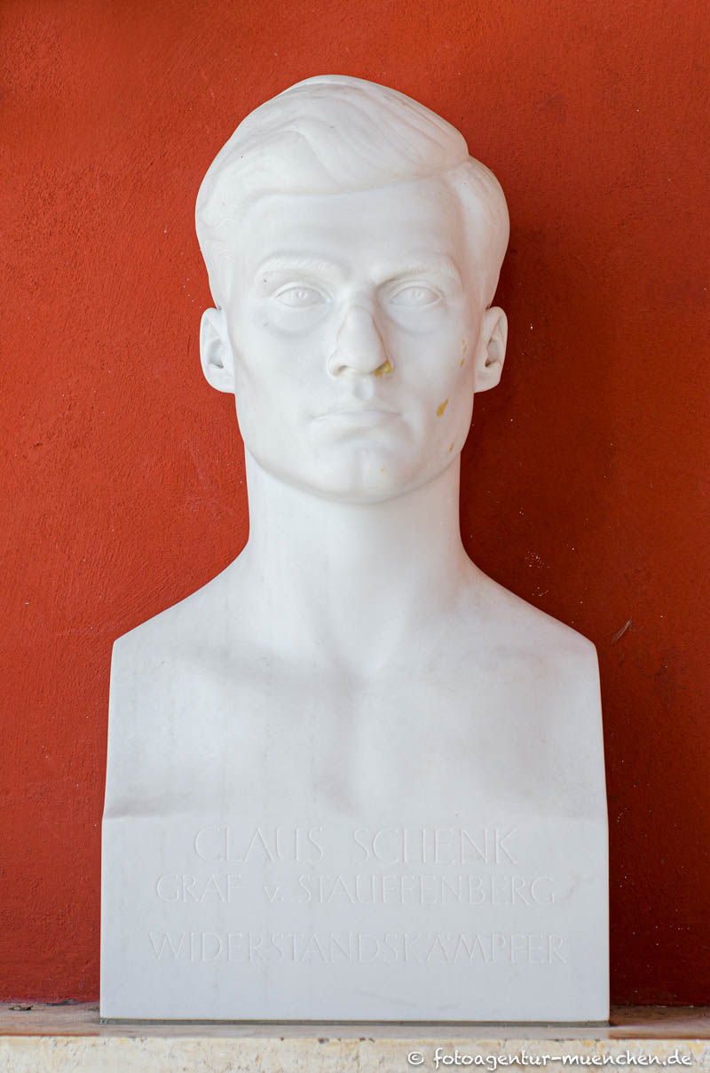 Claus Schenk Graf von Stauffenberg - Leschinger Franz – Denkmal/Kunstwerk in München