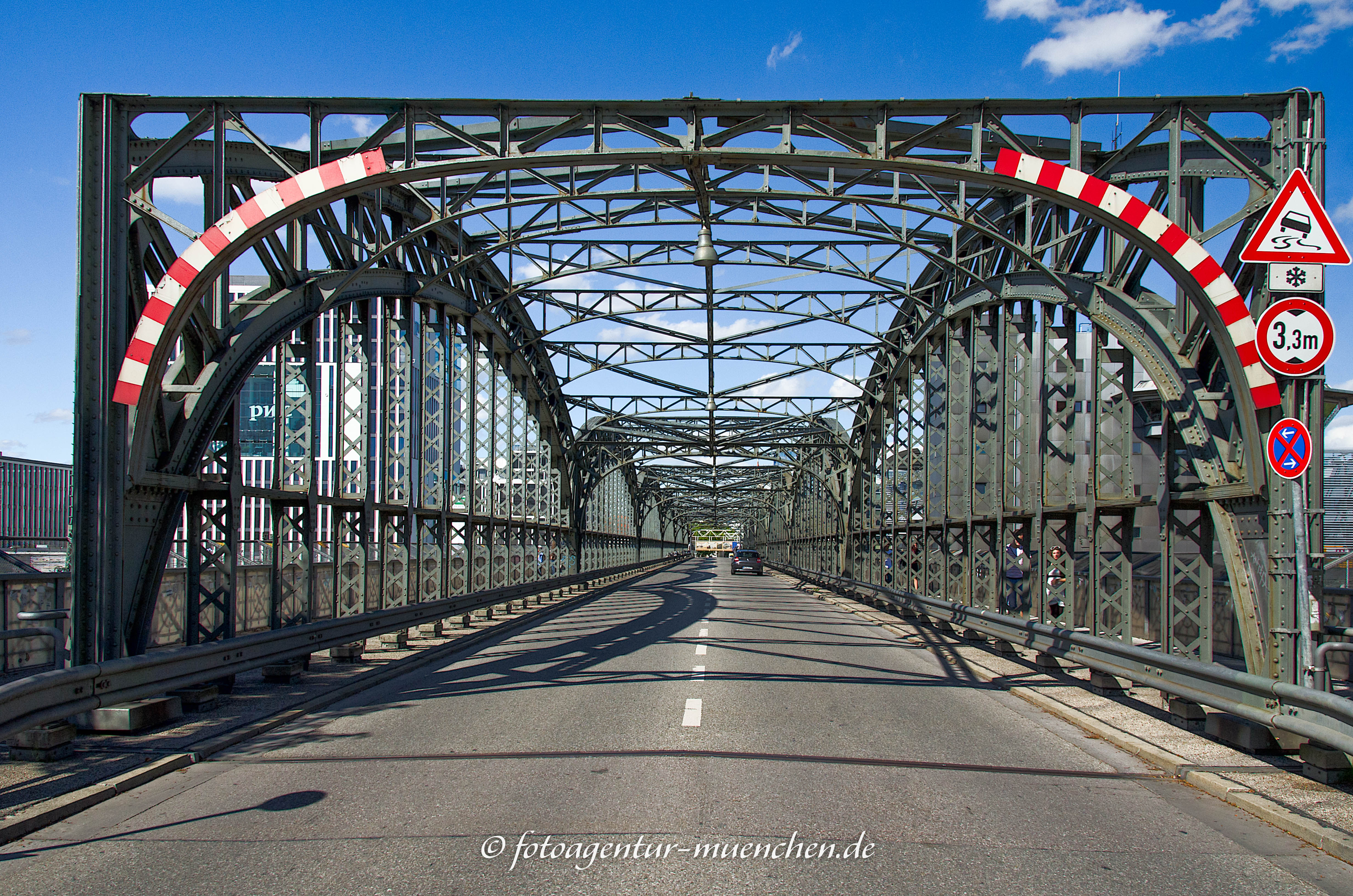 Hackerbrücke