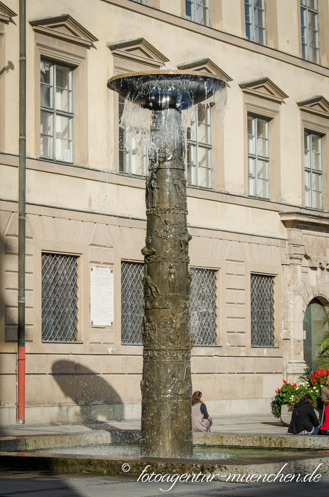 Richard-Strass-Brunnen
