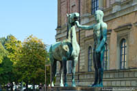 Bronzeskulptur »Rosselenker«