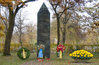 Kriegerdenkmal: Gedenkstele für die Luftkriegsopfer - Wimmer Hans