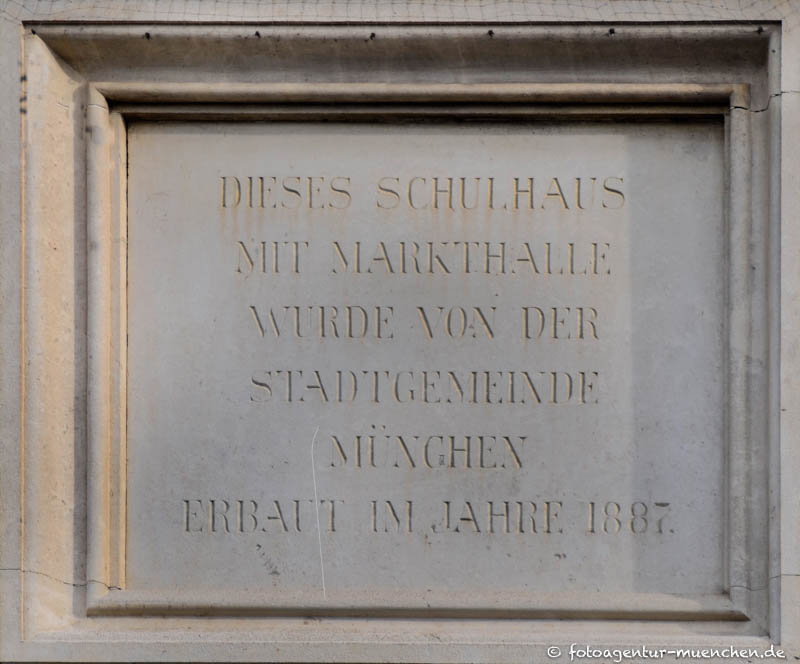 Gedenktafel - Schulhaus/Markthalle