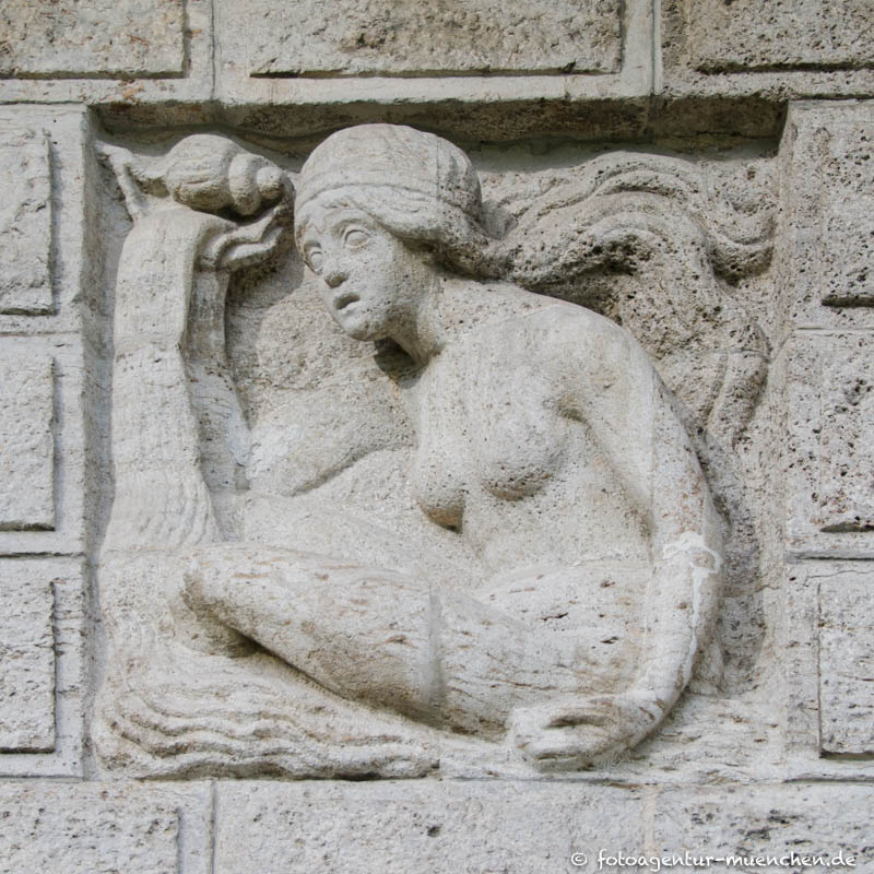 Badende mit Muschel – Denkmal/Kunstwerk in München