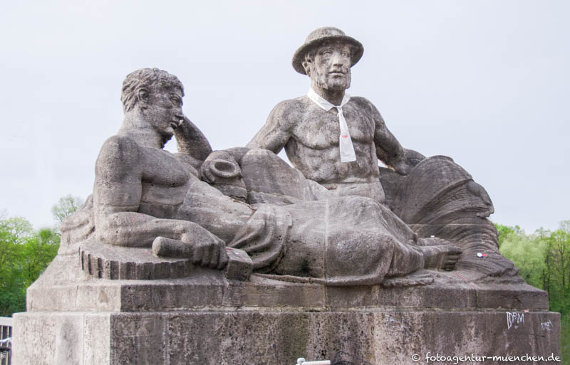 Industrie und Landwirtschaft - Mayer-Fassold Eugen – Denkmal/Kunstwerk in München