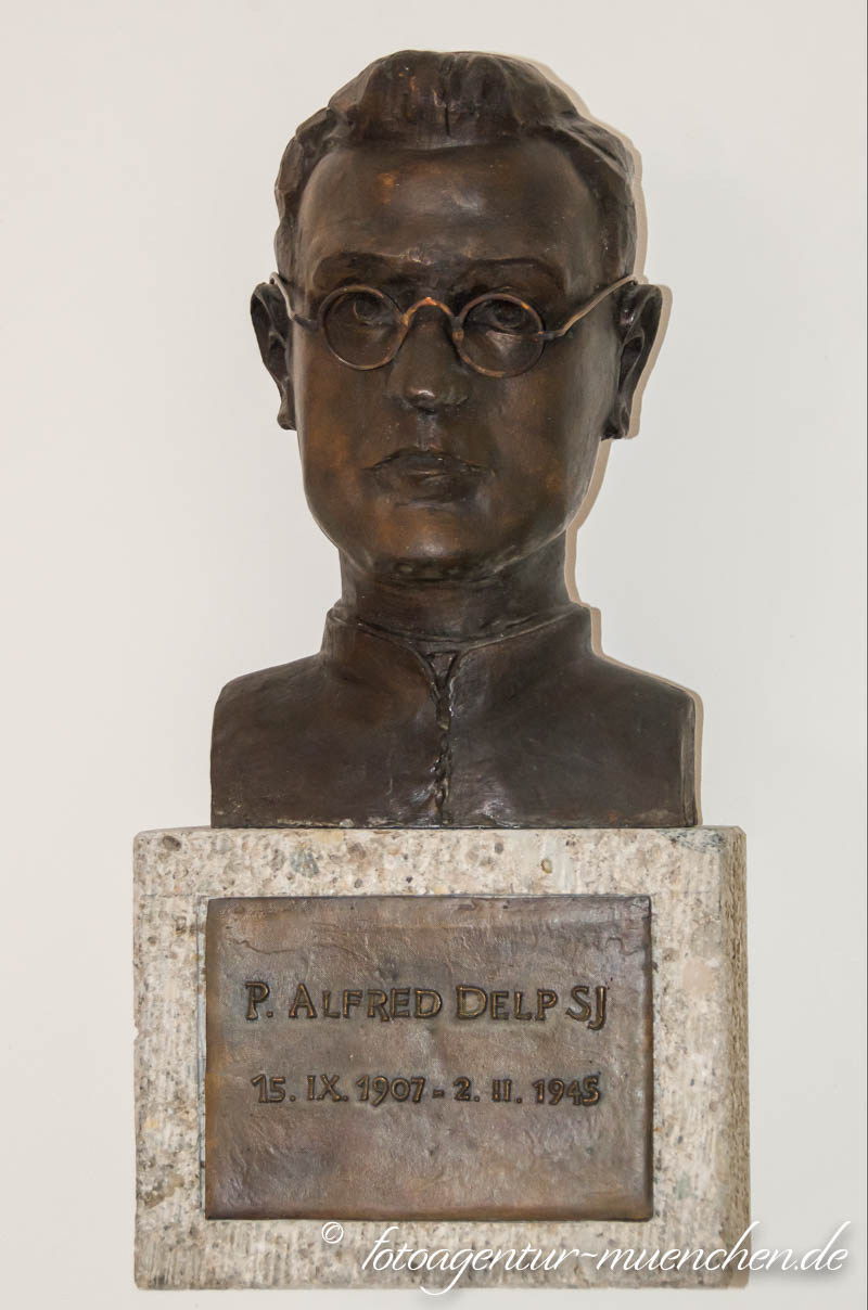Büste für Alfred Delp in Heilig Blut