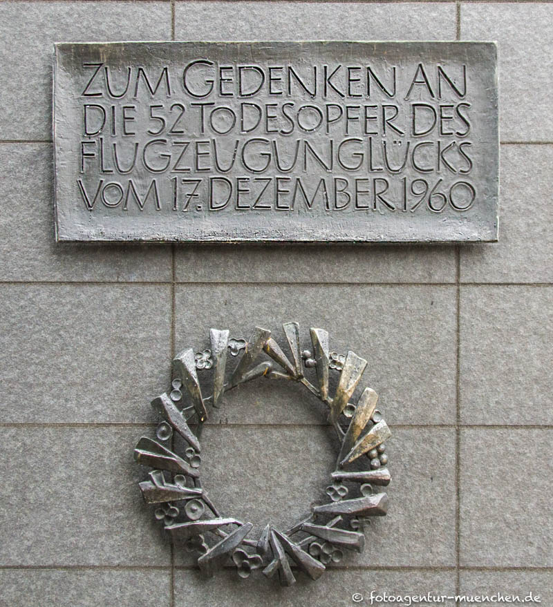 Flugzeugabsturz am 17.12.1960 - Oppenrieder Karl – Denkmal/Kunstwerk in München