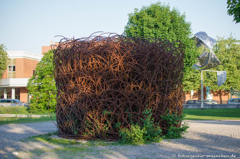 Legung 3 - Maryniak Adrian – Denkmal/Kunstwerk in München
