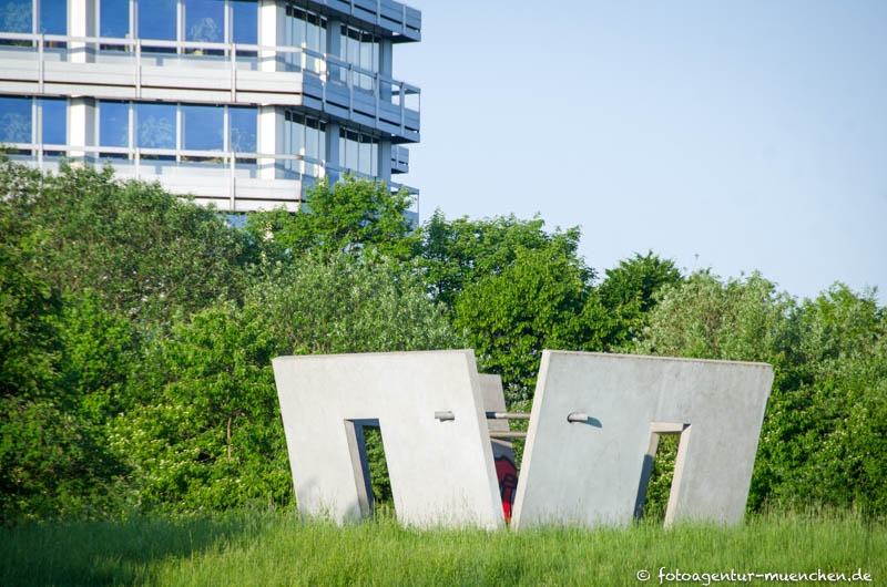Pavillon – Schräge Wände - Winkler Kay – Denkmal/Kunstwerk in München
