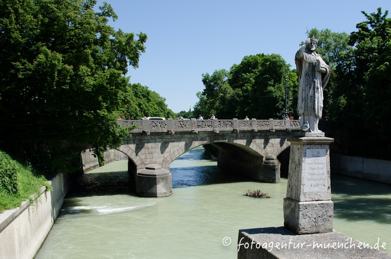 Hl. Nepomuk auf der Praterwehrbrücke