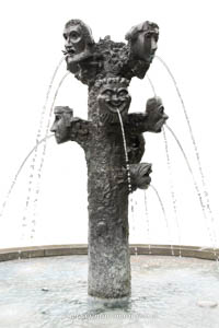 Artur-Kutscher-Brunnen
