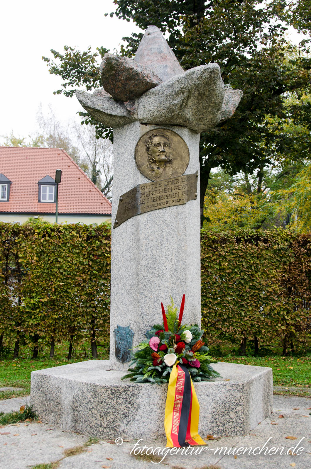 Adalbert-Stifter-Denkmal