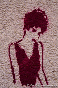 Frau in Rot