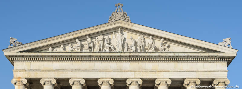 Südgiebel - Wagner Johann Martin von – Denkmal/Kunstwerk in München