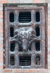 May Karl - Schlachthof - Relief