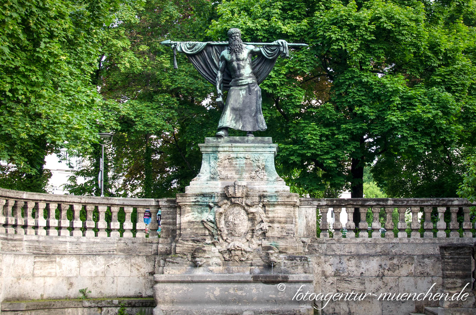 Schmid-von-Kochel-Denkmal